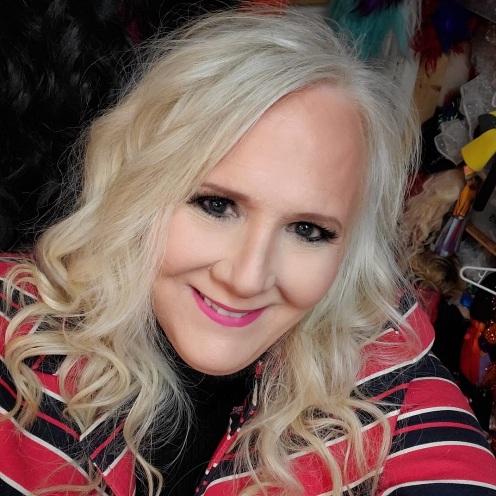 Meet your Posher, Christine
